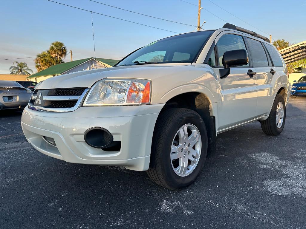 2007 Mitsubishi Endeavor LS's photo