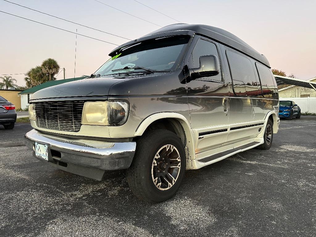 2004 Ford Econoline Van
