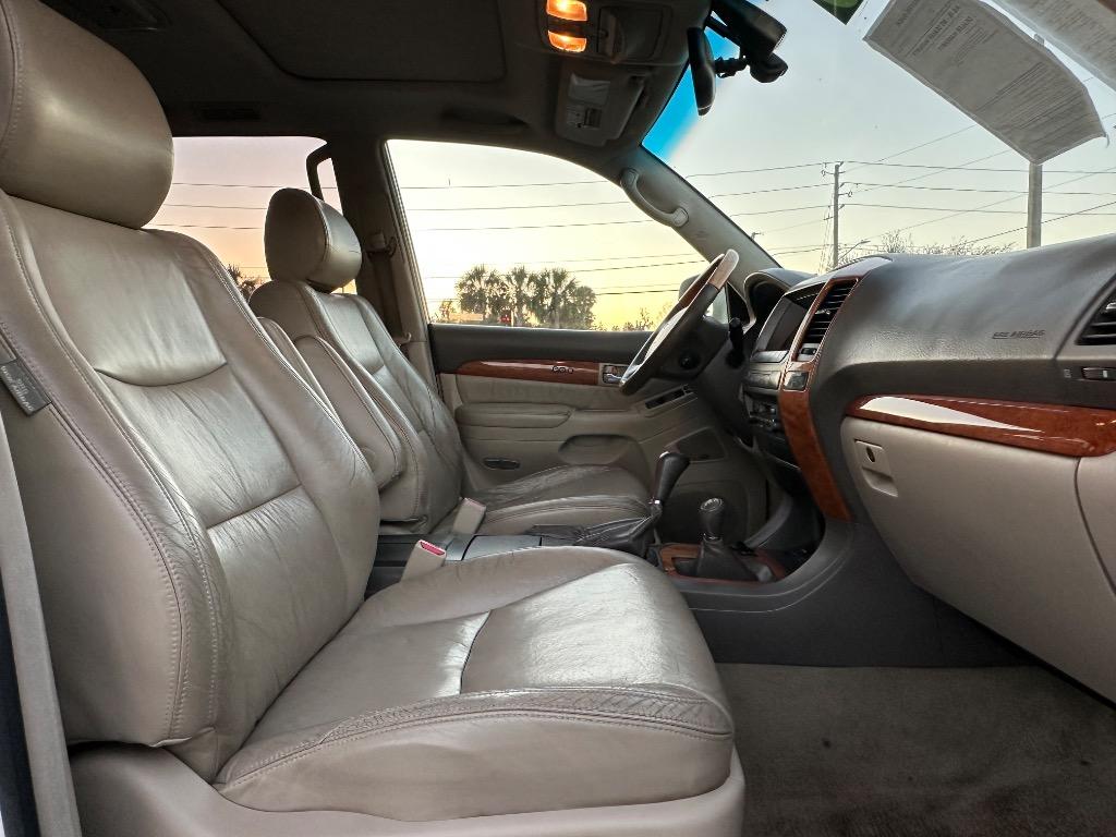 2005 Lexus GX 470 - Photo 14