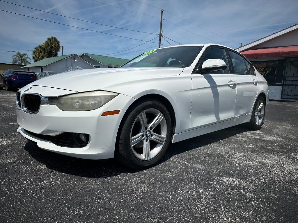 2013 BMW 3 Series 328i Sedan's photo