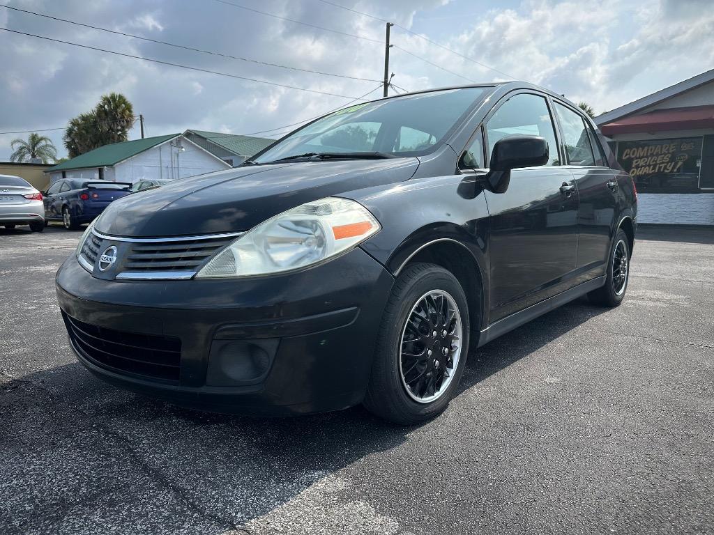 2009 Nissan Versa 1.8 S Auto's photo