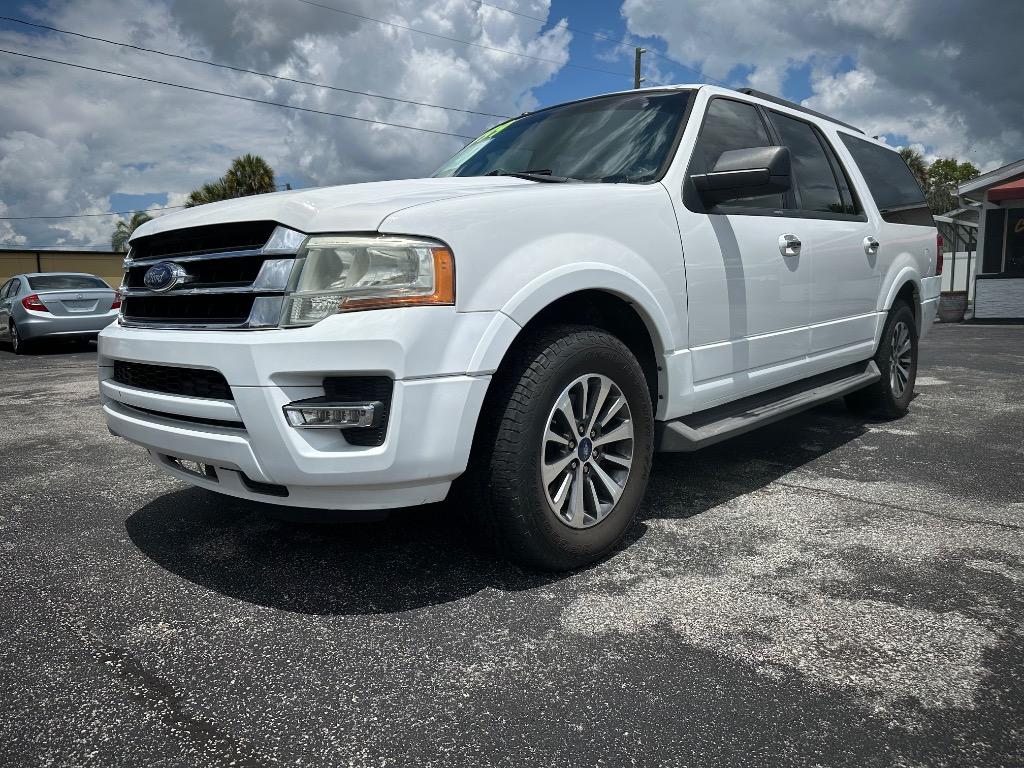 2015 Ford Expedition XLT EL's photo